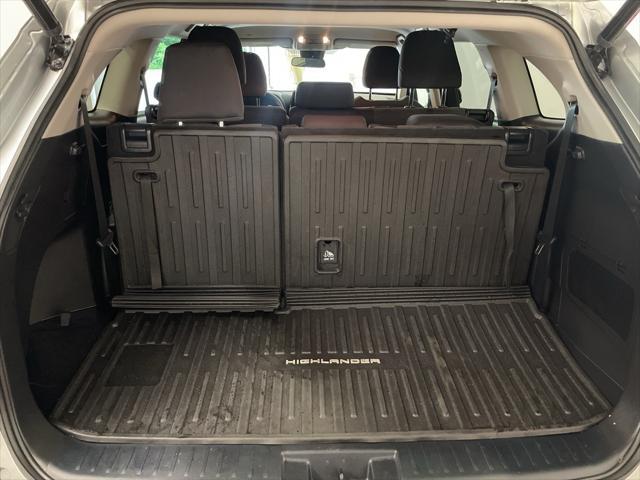 used 2022 Toyota Highlander car, priced at $34,983