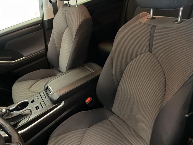 used 2022 Toyota Highlander car, priced at $34,983