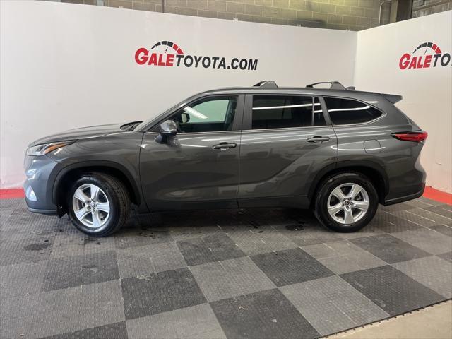 used 2023 Toyota Highlander car, priced at $34,683