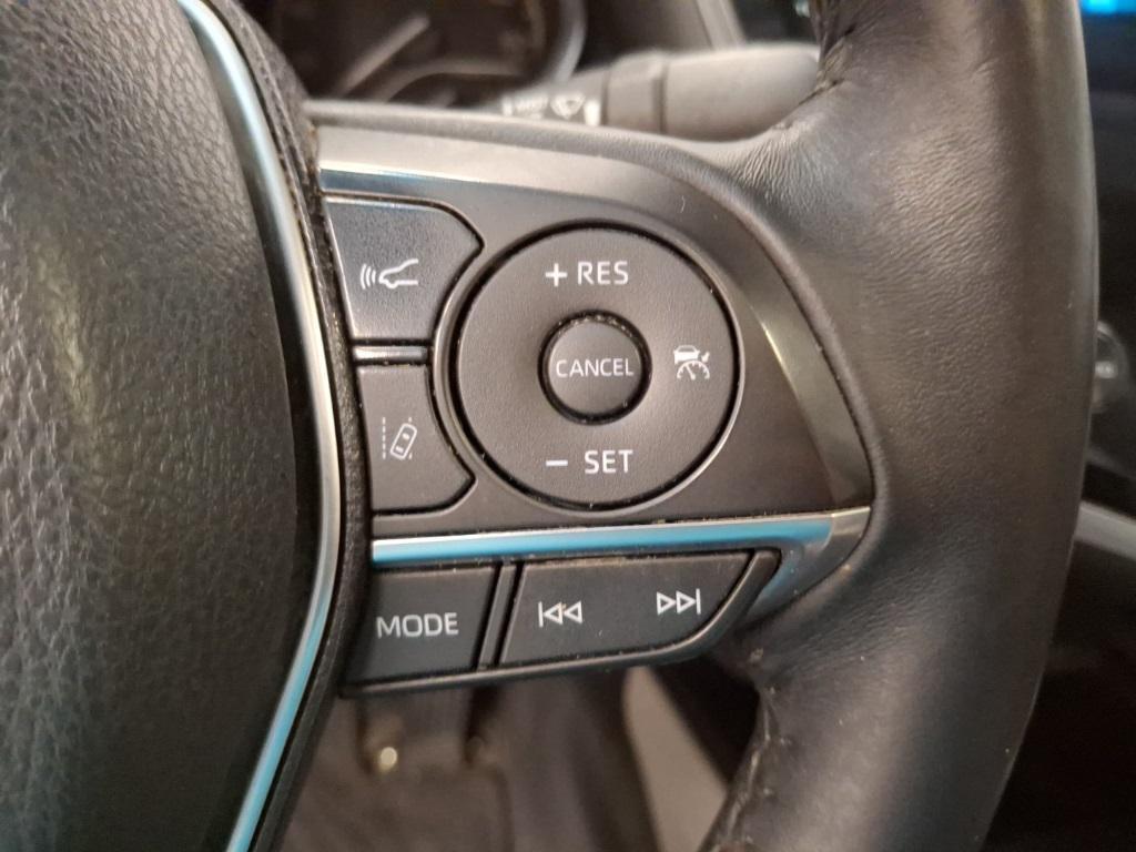 used 2018 Toyota Camry Hybrid car, priced at $19,455