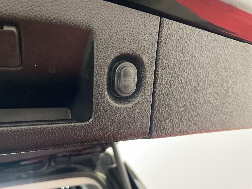 used 2020 GMC Yukon car, priced at $20,977