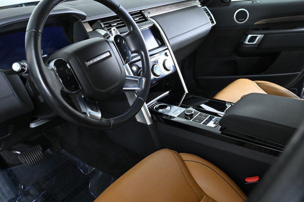 used 2019 Land Rover Discovery car, priced at $21,900