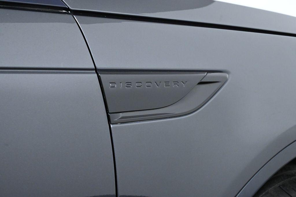 used 2019 Land Rover Discovery car, priced at $21,900