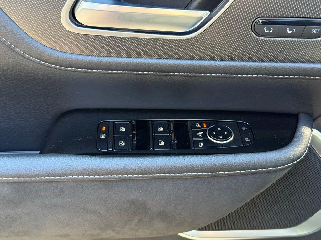 new 2026 INFINITI QX80 car, priced at $85,177