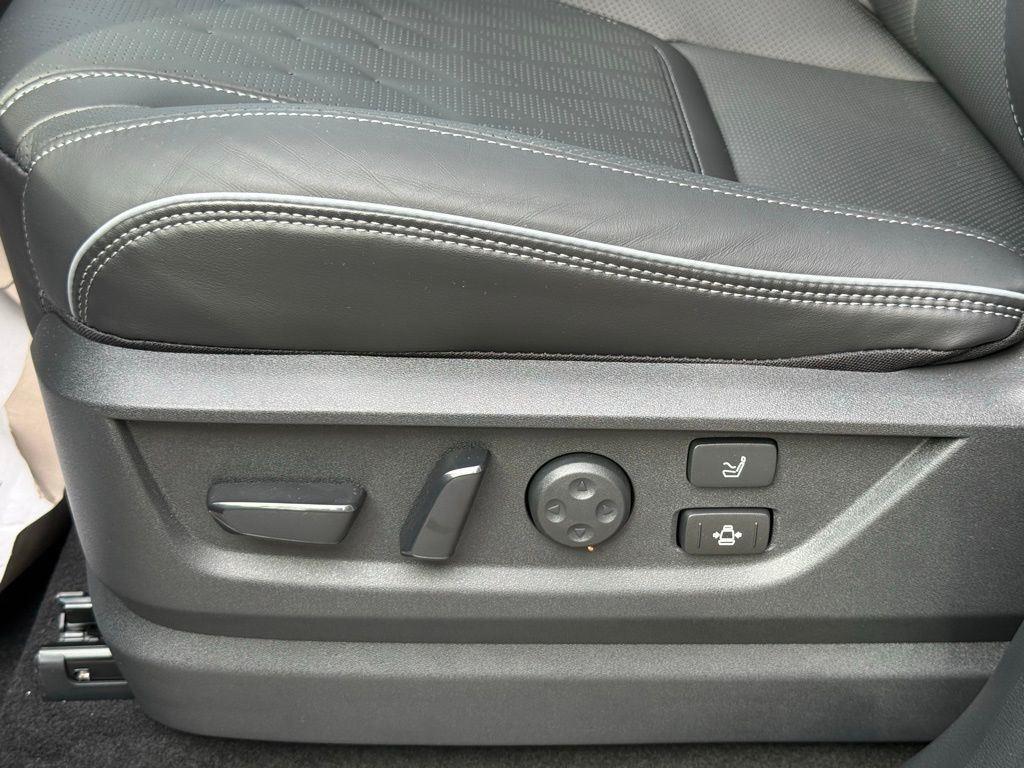 new 2026 INFINITI QX80 car, priced at $102,634