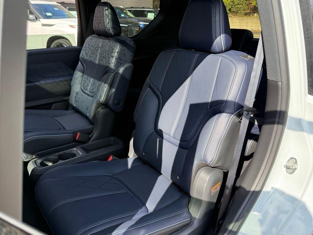 new 2026 INFINITI QX80 car, priced at $93,292