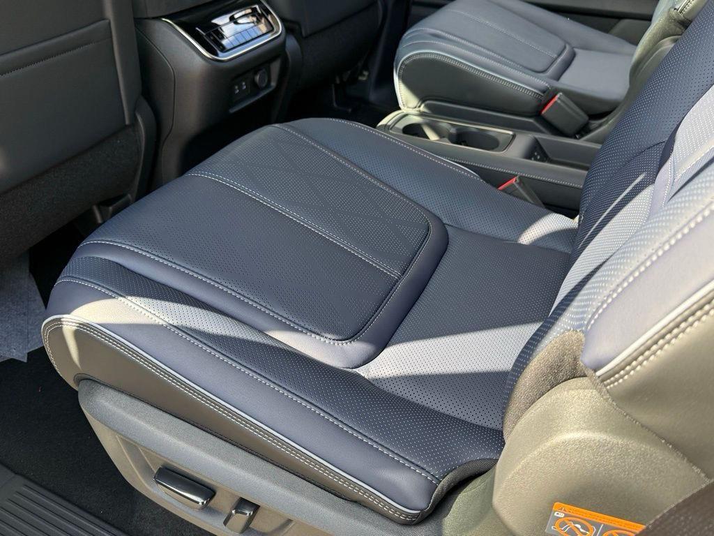 new 2026 INFINITI QX80 car, priced at $93,292