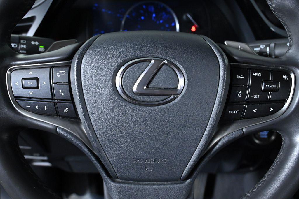 used 2022 Lexus ES 350 car, priced at $26,985