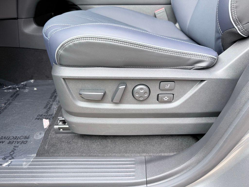 new 2026 INFINITI QX80 car, priced at $102,096