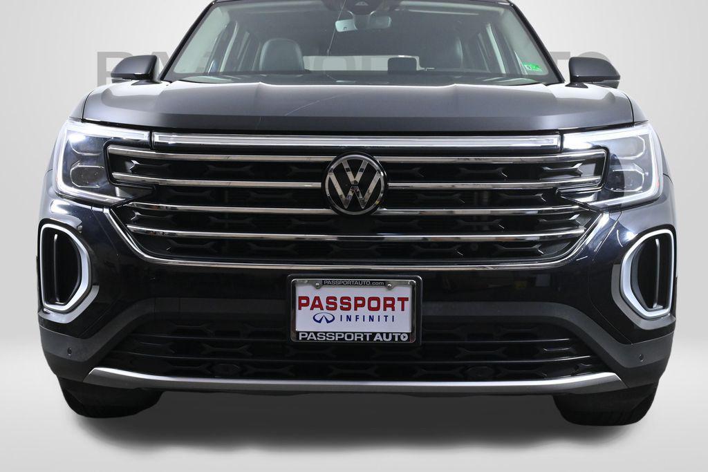 used 2024 Volkswagen Atlas car, priced at $31,500