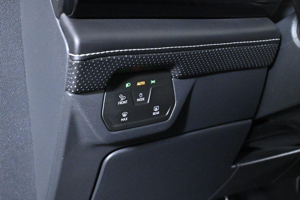 used 2024 Volkswagen Atlas car, priced at $31,500