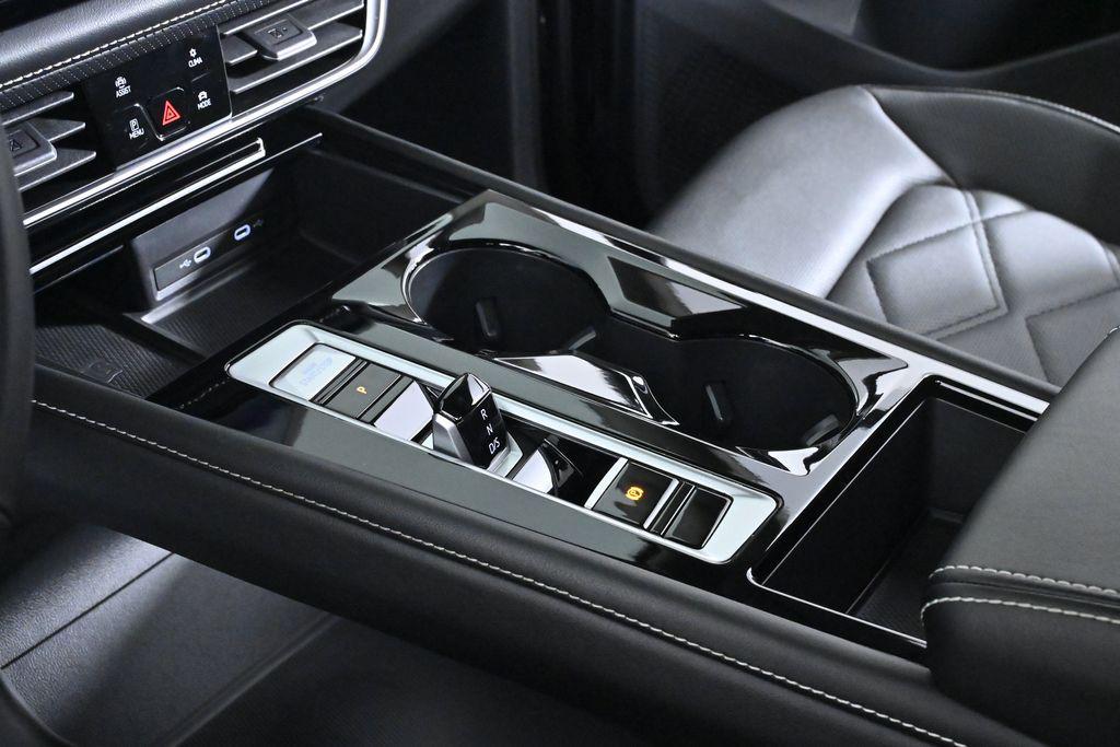 used 2024 Volkswagen Atlas car, priced at $31,500