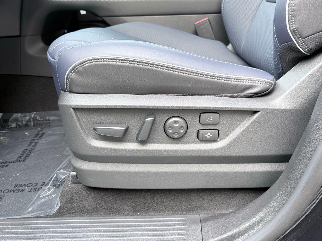 new 2026 INFINITI QX80 car, priced at $102,096