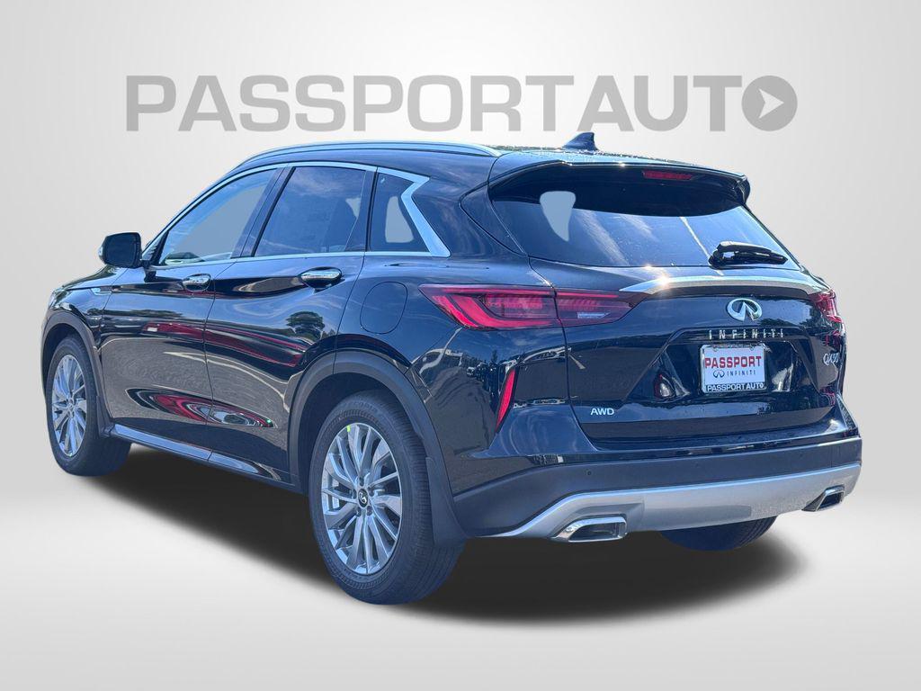 new 2025 INFINITI QX50 car, priced at $43,318