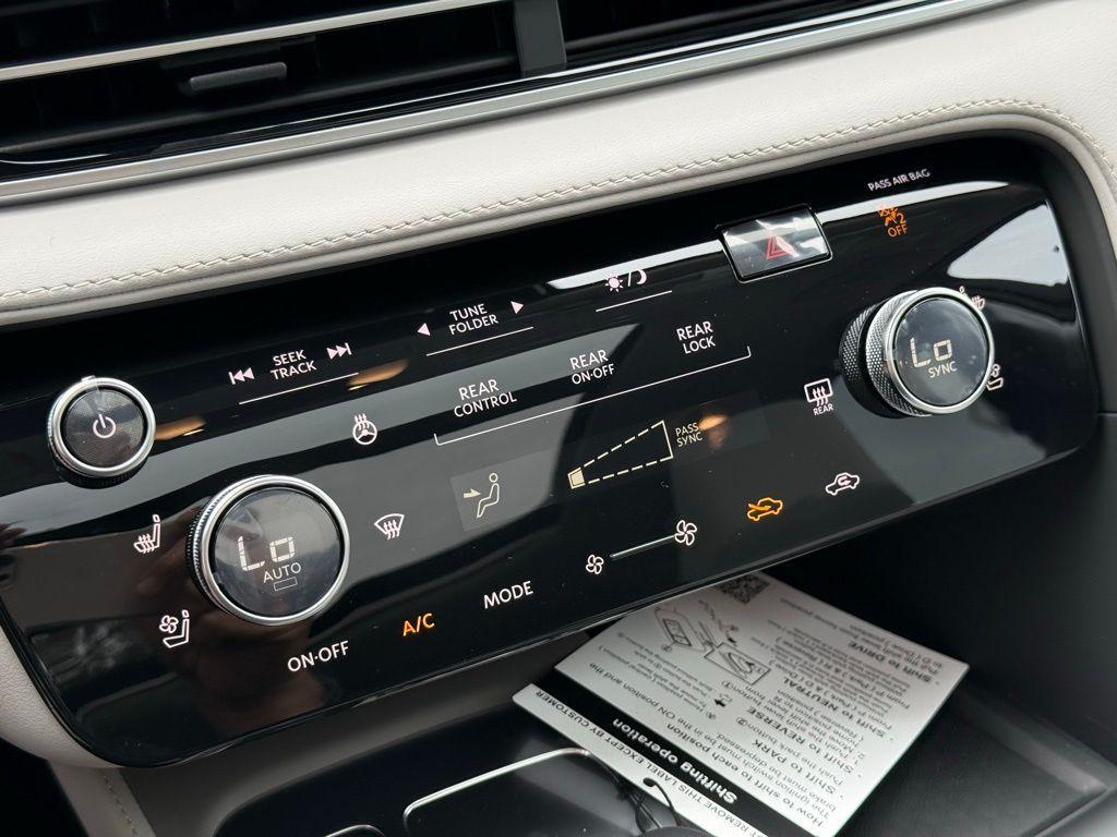 new 2026 INFINITI QX60 car, priced at $59,226