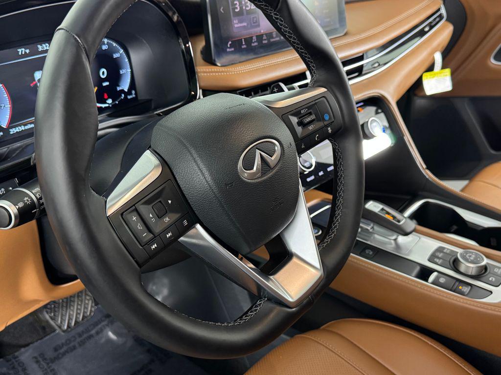 used 2025 INFINITI QX60 car, priced at $46,900