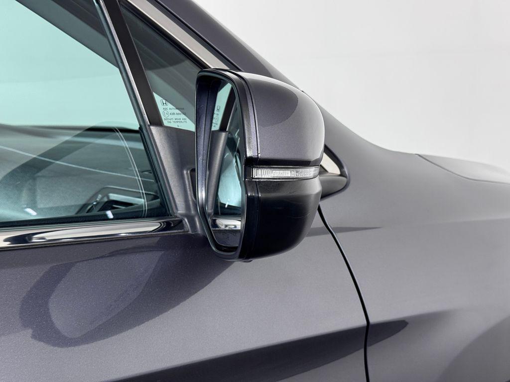 used 2021 Honda Pilot car, priced at $27,900