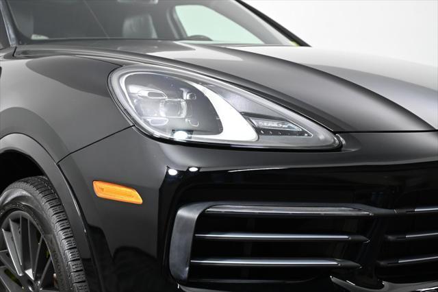 used 2020 Porsche Cayenne E-Hybrid car, priced at $47,985