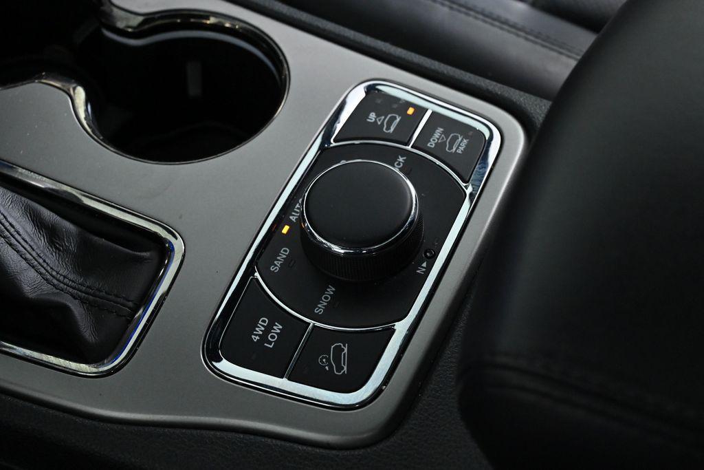 used 2019 Jeep Grand Cherokee car, priced at $24,900