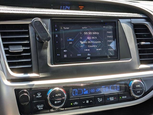 used 2014 Toyota Highlander car, priced at $14,949
