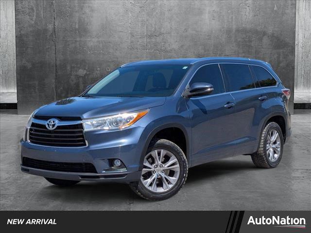 used 2014 Toyota Highlander car, priced at $14,949