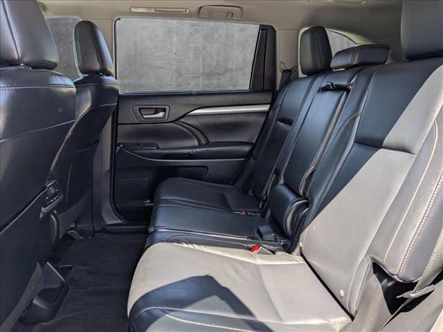 used 2014 Toyota Highlander car, priced at $14,949
