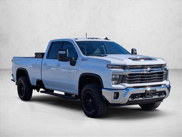 used 2024 Chevrolet Silverado 3500 car, priced at $59,884