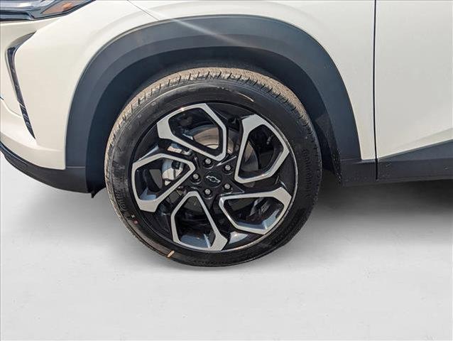 new 2025 Chevrolet Trax car, priced at $25,895