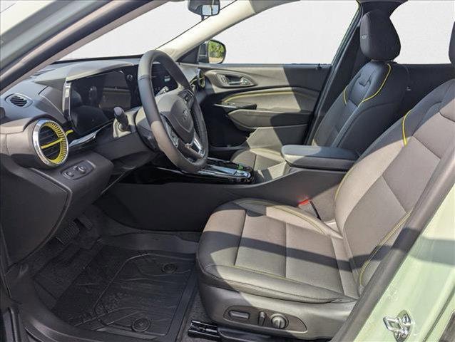 new 2025 Chevrolet Trax car, priced at $26,955