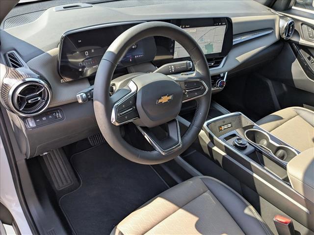 new 2026 Chevrolet Equinox car, priced at $33,443