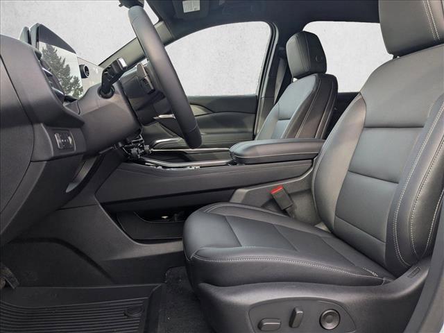 new 2026 Chevrolet Traverse car, priced at $47,933