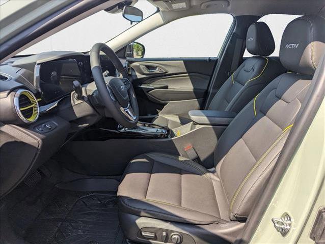 new 2025 Chevrolet Trax car, priced at $26,955