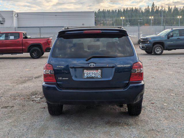 used 2004 Toyota Highlander car, priced at $6,444