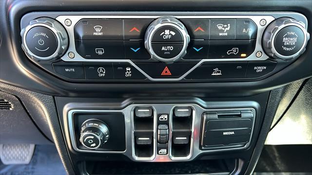 used 2021 Jeep Gladiator car, priced at $33,595