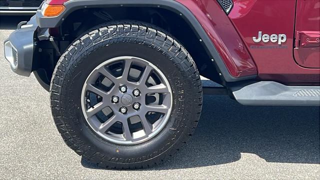 used 2021 Jeep Gladiator car, priced at $33,595