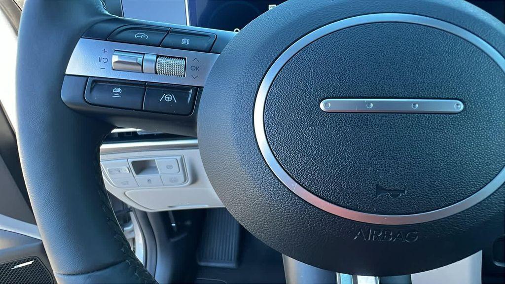 used 2025 Hyundai TUCSON Hybrid car, priced at $35,812