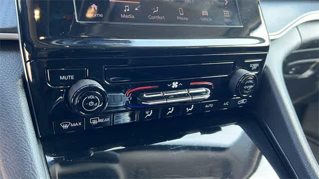 used 2024 Jeep Grand Cherokee L car, priced at $31,795