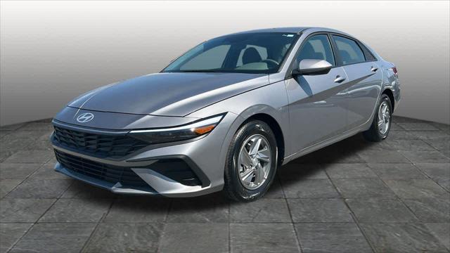 used 2025 Hyundai Elantra car