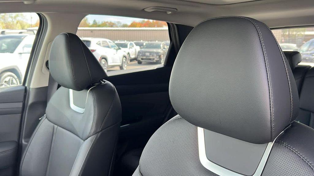 new 2026 Hyundai TUCSON Hybrid car, priced at $44,485