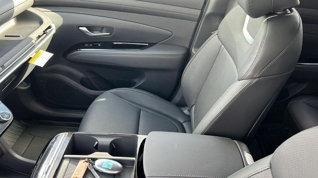 new 2026 Hyundai TUCSON Hybrid car, priced at $44,485