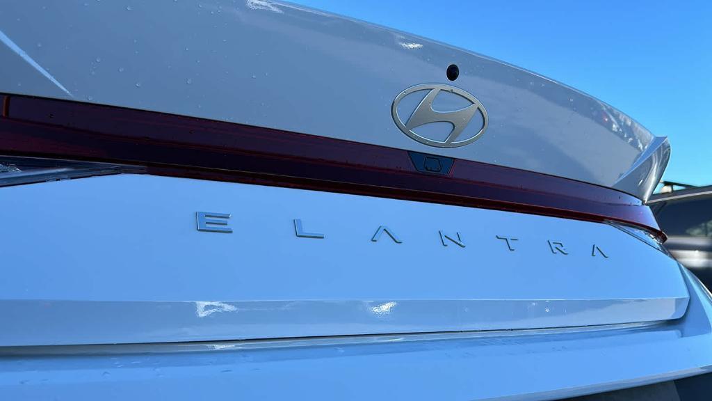 new 2024 Hyundai Elantra car, priced at $23,112