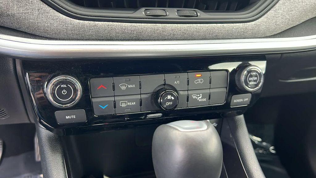 used 2024 Jeep Compass car, priced at $19,729