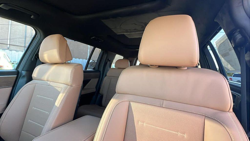 new 2026 Hyundai SANTA FE HEV car, priced at $53,265