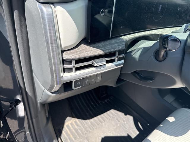 used 2024 Hyundai SANTA FE HEV car, priced at $39,985