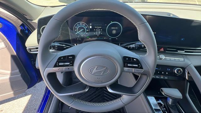 new 2025 Hyundai Elantra car, priced at $29,285
