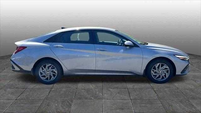 new 2025 Hyundai ELANTRA HEV car, priced at $27,210