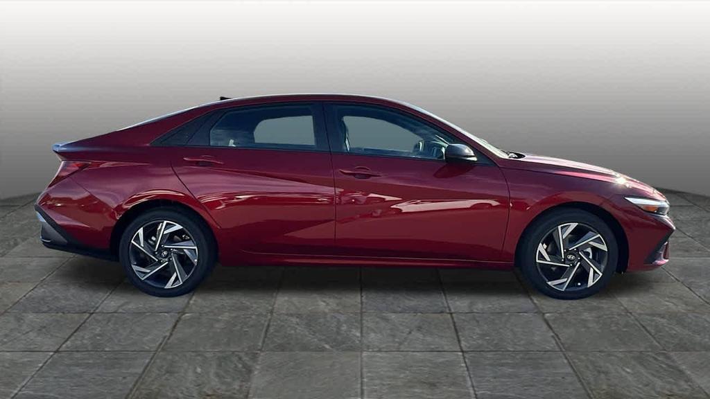 new 2025 Hyundai Elantra car, priced at $25,665