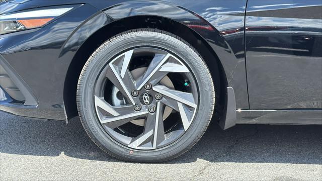 new 2025 Hyundai Elantra car, priced at $29,200