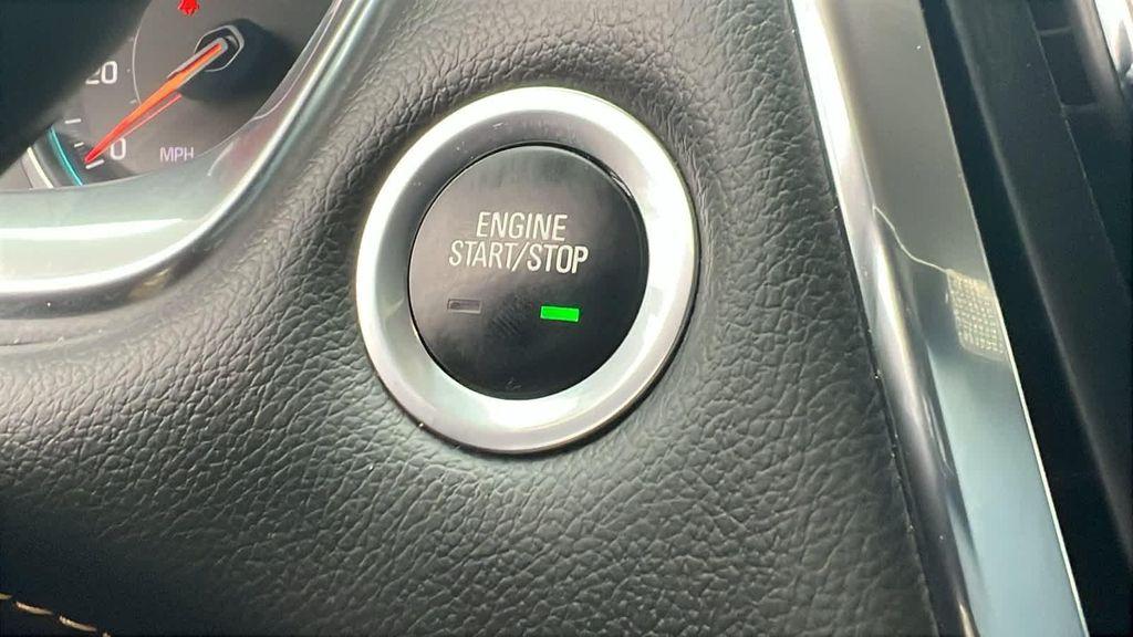 used 2021 Chevrolet Traverse car, priced at $26,383