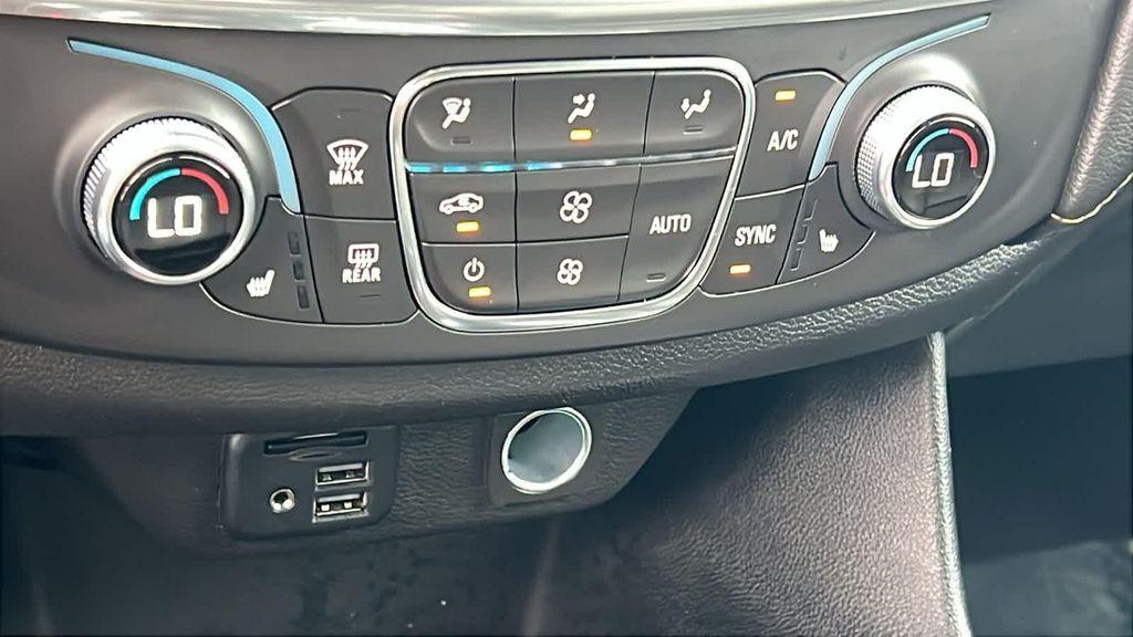 used 2021 Chevrolet Traverse car, priced at $26,383